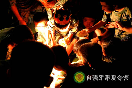 軍營(yíng)生日